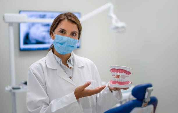 Best Emergency Gum Treatment in Hooks, TX
